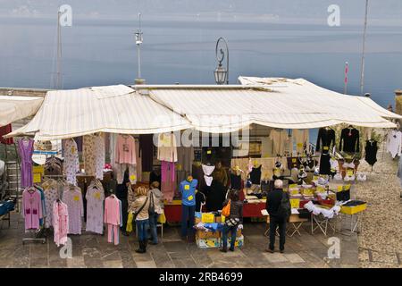 Traditioneller Markt, Cannobio, Piemont, Italien Stockfoto