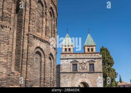 Puerta de Bisagra Nueva Gate - Toledo, Spanien Stockfoto