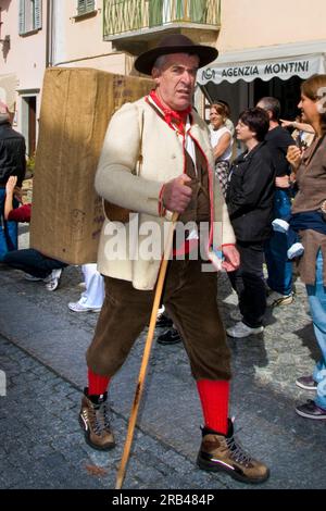 Italien, Piemont, Vigezzo Tal, Santa Maria Maggiore, Chimney Sweeper Festival Stockfoto