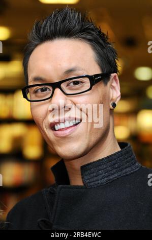 GOK Wan, Waterstones, Bluewater, Kent, Großbritannien Stockfoto