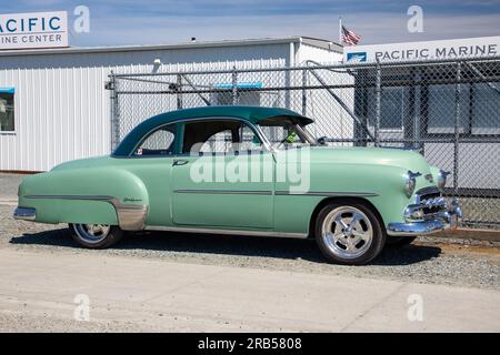 Anacortes WA USA 12. Mai 2023: Restauriertes Vintage Green Chevrolet Stockfoto