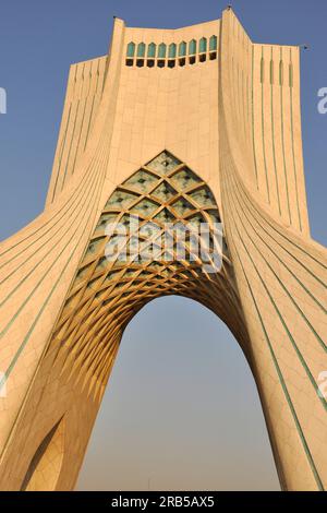 Im Iran. Teheran. Der Azadi Tower oder King Memorial Tower Stockfoto