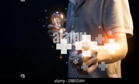 Die Idee, Arbeit und Geschäftserfolg mit positiver Energie zu versorgen. Ziel Stockfoto