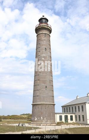 Der Leuchtturm Skagen in Norddänemark. Skagen ist eine Hafenstadt auf der Jütland-Halbinsel und der Leuchtturm ist auch als Skagen Grey Lighthouse bekannt. Stockfoto