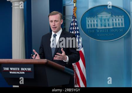 Washington, Vereinigte Staaten. 07. Juli 2023. Der nationale Sicherheitsberater Jake Sullivan nimmt am 7. Juli 2023 am täglichen Briefing im Weißen Haus in Washington Teil. Kredit: Chris Kleponis/CNP/dpa/Alamy Live News Stockfoto