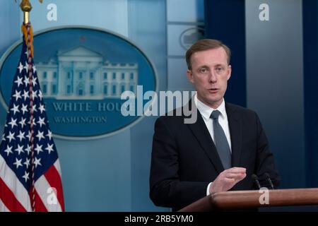 Washington, Vereinigte Staaten. 07. Juli 2023. Der nationale Sicherheitsberater Jake Sullivan nimmt am 7. Juli 2023 am täglichen Briefing im Weißen Haus in Washington Teil. Kredit: Chris Kleponis/CNP/dpa/Alamy Live News Stockfoto