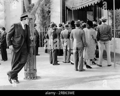 Victor McLaglen (links), am Set des Films, „Ex-Champ“, Universal Pictures, 1939 Stockfoto