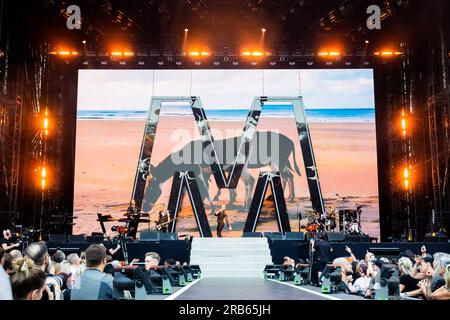 Berlin, Deutschland. 07. Juli 2023. Der Depeche Mode tritt im Olympiastadion Berlin auf. Kredit: Christoph Soeder/dpa/Alamy Live News Stockfoto