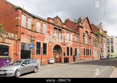 Verlassene ehemalige District Court Hall an der Ecke Turnbull Street und St Andrew's Street in Glasgow, Schottland Stockfoto