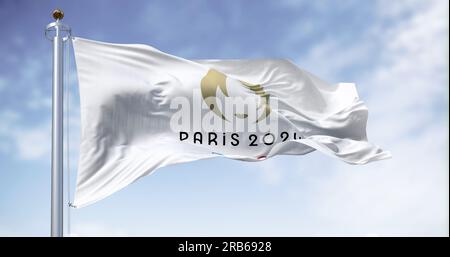 Paris, FR, Mai 23 2023: Die Flagge der Olympischen Spiele 2024 in Paris im Wind. Bevorstehendes internationales Sportevent. Anschaulicher Editorial 3D Ill Stockfoto