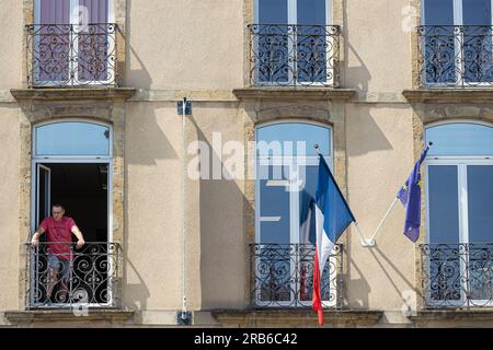 Mont de Marsan, Frankreich, 7. Juli 2023, allgemeiner Blick auf Mont de Marsan zu Beginn von Phase 7, 170km, Mont de Marsan nach Bordeaux während der 110. Ausgabe der Tour de France. Kredit: Nick Phipps/Alamy Live News Stockfoto