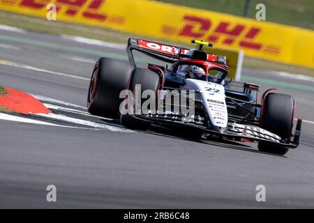 SILVERSTONE, GROSSBRITANNIEN - 7TH. JULI 2023 - FORMEL 1 ARAMCO GRAND PRIX 2023 - YUKI TSUNODA (JAPAN) - SCUDERIA ALPHA TAURI TEAM Stockfoto