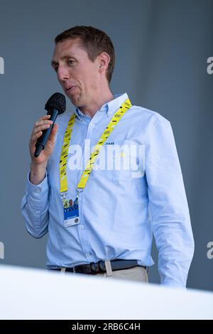 Mont de Marsan, Frankreich, 7. Juli 2023, ehemaliger Profiscist Dan Martin zu Beginn der Stufe 7, 170km, Mont de Marsan nach Bordeaux während der 110. Ausgabe der Tour de France. Kredit: Nick Phipps/Alamy Live News Stockfoto