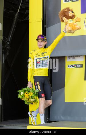 Bordeaux, Frankreich, 7. Juli 2023, JONAS VINGEGAARD von JUMBO - VISMA im gelben Trikot, Leiter der allgemeinen Individualklassifizierung in Stage 7, 170km, Mont de Marsan nach Bordeaux während der 110. Ausgabe der Tour de France Kredit: Nick Phipps/Alamy Live News Stockfoto