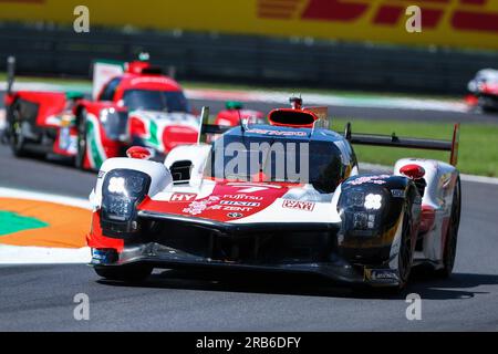 Monza, Italien. 07. Juli 2023. Toyota Gazoo Racing – Toyota GR010 Hybrid von Mike Conway (GBR) tritt während der WEC FIA World Endurance Championship 6 Stunden Monza 2023 auf der Autodromo Nazionale Monza an. Kredit: SOPA Images Limited/Alamy Live News Stockfoto