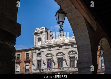 Avila Rathaus am Plaza del Mercado Chico Square - Avila, Spanien Stockfoto