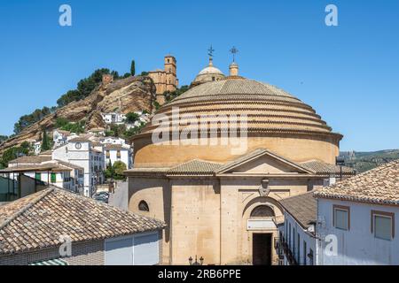 Kirche La Encarnacion und Kirche Iglesia de la Villa, ehemaliges Schloss Montefrio - Montefrio, Andalusien, Spanien Stockfoto