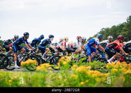 Frankreich. 07. Juli 2023. Foto von Alex Whitehead/SWpix.com - 07/07/2023 - Radfahren - 2023 Tour de France - Etappe 7: Mont-de-Marsan nach Bordeaux (169,9km) - Kredit: SWpix/Alamy Live News Stockfoto