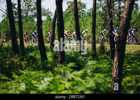 Frankreich. 07. Juli 2023. Foto von Alex Whitehead/SWpix.com - 07/07/2023 - Radfahren - 2023 Tour de France - Etappe 7: Mont-de-Marsan nach Bordeaux (169,9km) - Kredit: SWpix/Alamy Live News Stockfoto