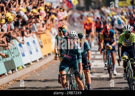 Bordeaux, Frankreich. 07. Juli 2023. Bild von Zac Williams/SWpix.com- 07/07/2023 - Radfahren - 2023 Tour de France - Etappe 7 Mont-de-Marsan nach Bordeaux (169,9km) - Jasper Philipsen, Alpecin Deceuninck. Kredit: SWpix/Alamy Live News Stockfoto