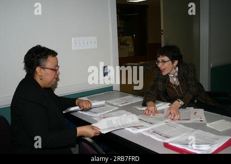 Vortrag auf dem WeltAIDS-Welttag zur Innenmarkierung Stockfoto