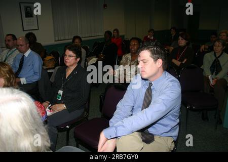 Vortrag auf dem WeltAIDS-Welttag zur Innenmarkierung Stockfoto
