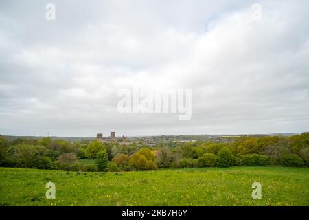 Blick auf Durham aus der Vogelperspektive mit Durham Cathedral, England. Stockfoto