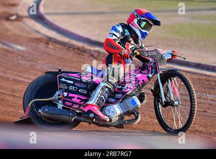 James Pearson von Belle Vue „Cool Running“ Colts während des Spiels der National Development League zwischen Belle Vue Aces und Kent Royals im National Speedway Stadium, Manchester, am Freitag, den 7. Juli 2023. (Foto: MI News) Guthaben: MI News & Sport /Alamy Live News Stockfoto