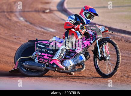 James Pearson von Belle Vue „Cool Running“ Colts während des Spiels der National Development League zwischen Belle Vue Aces und Kent Royals im National Speedway Stadium, Manchester, am Freitag, den 7. Juli 2023. (Foto: MI News) Guthaben: MI News & Sport /Alamy Live News Stockfoto