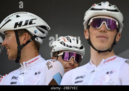 Libourne, Frankreich. 08. Juli 2023. Der belgische Oliver Naesen vom Citroen-Team AG2R wurde zu Beginn der Etappe 8 des Radrennens Tour de France, einem 200,7 km langen Rennen von Libourne nach Limoges, Frankreich, am Samstag, den 08. Juli 2023, gezeigt. Die diesjährige Tour de France findet vom 01. Bis 23. Juli 2023 statt. BELGA PHOTO DIRK WAEM Credit: Belga News Agency/Alamy Live News Stockfoto