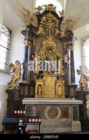 Hartberg, Steiermark, Österreich. 29. Juni 2023. Stadtgemeindekirche St. Martin in Hartberg. Lady Chapel mit der gotischen Pieta Stockfoto