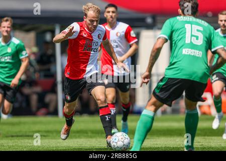 Barendrecht, Niederlande. 08. Juli 2023. BARENDRECHT, NIEDERLANDE - JULI 8: Thomas van den Belt von Feyenoord während des Vorsaison-Freundschaftsspiels zwischen Feyenoord und PEC Zwolle im Sportpark Smitshoek am 8. Juli 2023 in Barendrecht, Niederlande (Foto von Hans van der Valk/Orange Pictures) Guthaben: Orange Pics BV/Alamy Live News Stockfoto