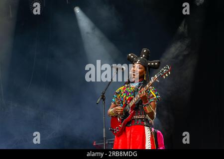 Enghien, Belgien, 7. Juli 2023. Konzert von Fatoumata Diawara auf dem LaSemo Festival Stockfoto