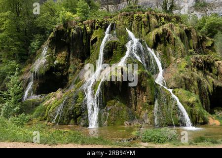 Cascades de Baume-les-Messieurs, Jura, Bourgogne-Franche-Comté, Frankreich, Stockfoto