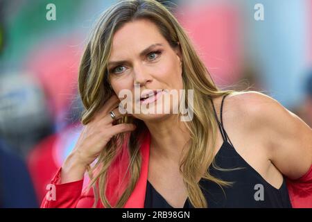 Julia Scharf, Moderatorin, Sportmoderatorin, das erste, ARD, Im freundlichen DFB-Frauenspiel DEUTSCHLAND - SAMBIA 2-3 Vorbereitung auf WM-Weltmeisterschaften 2023 in Australien, Neuseeland, Saison 2023/2024, am 07. Juli 2023 in Fürth, Deutschland. © Peter Schatz / Alamy Live News Stockfoto