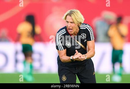 Martina Voss-Tecklenburg, Coach, Teammanagerin DFB Women, Chefkoch- Trainerin DFB Frauen, im freundlichen DFB Women Match DEUTSCHLAND - SAMBIA 2-3 Vorbereitung auf WM-Weltmeisterschaften 2023 in Australien, Neuseeland, Saison 2023/2024, am 07. Juli 2023 in Fürth, Deutschland. © Peter Schatz / Alamy Live News Stockfoto