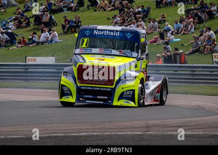 Andover, Großbritannien. 08. Juli 2023. Ryan Smith Daimler Freightliner Siegerrennen 2 British Truck Racing Championship Credit: UK Sports Pics Ltd/Alamy Live News Stockfoto