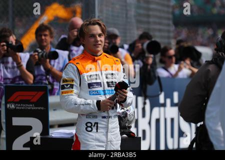 Silverstone, Großbritannien. 8. Juli 2023. Pole Position Celebration Oscar Piastri (AUS) McLaren F1 Team.während DER FORMEL 1 ARAMCO BRITISH GRAND PRIX 2023 - jUL7-9 Silverstone, Großbritannien (Kreditbild: © Alessio De Marco/ZUMA Press Wire) NUR REDAKTIONELLE VERWENDUNG! Nicht für den kommerziellen GEBRAUCH! Stockfoto