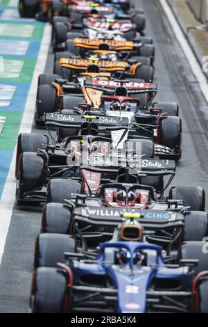 ZHOU Guanyu (Chi), Alfa Romeo F1 Team Einsatz C43, Portrait während der Formel 1 des britischen Grand Prix 2023 in Aramco, 10. Runde der Formel 1-Weltmeisterschaft 2023 vom 7. Bis 9. Juli 2023 auf der Silverstone Circuit in Silverstone, Großbritannien Stockfoto