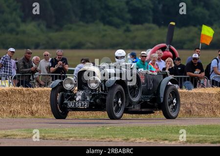 1929 Bentley Blower „UU 5872“ am Bicester Heritage Flywheel 2023. Stockfoto