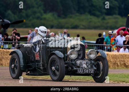 1929 Bentley Blower „UU 5872“ am Bicester Heritage Flywheel 2023. Stockfoto