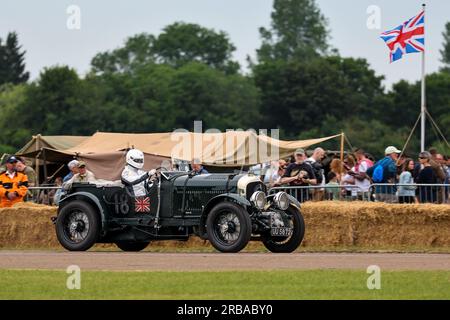 1929 Bentley Blower „UU 5872“ am Bicester Heritage Flywheel 2023. Stockfoto