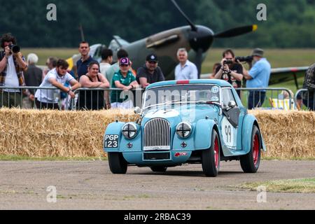 1954 Morgan Plus 4, im Bicester Heritage Flywheel 2023. Stockfoto