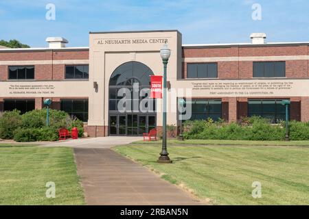 VERMILLION, SD, USA - 22. JUNI 2023: Al Neuharth Media Center auf dem Campus der University of South Dakota. Stockfoto