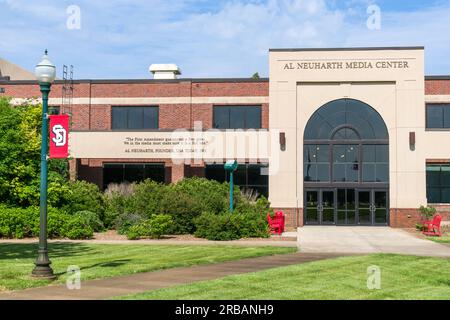 VERMILLION, SD, USA - 22. JUNI 2023: Al Neuharth Media Center auf dem Campus der University of South Dakota. Stockfoto