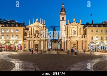 Piazza San Carlo mit den Kirchen San Carlo und Santa Cristina, Reiterstatue von Emanuele Filiberto I di Savoia, Turin, Piemont, Italien Stockfoto