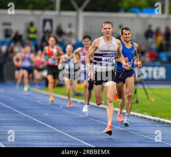 8. Juli 2023; Manchester Regional Arena, Manchester, Lancashire, England; 2023 Muller UK Athletics Championships Manchester; James West startet und gewinnt die Herren 5000m Stockfoto