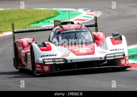 Monza, Italien. 08. Juli 2023. FIA WEC Weltmeisterschaft 2023. 6h von Monza. # 5, Dane Cameron, Michael Christensen, Frederic Makowiecki, Team Porsche Penske Motorsport, Porsche 963, HYPERCAR-Klasse, Ausdauerrennen, WEC FIA World Endurance Championship, Runde 5 der FIA Championship, Bild & Copyright Cristiano BARNI/ATP-Bilder. (BARNI Cristiano/ATP/SPP) Guthaben: SPP Sport Press Photo. Alamy Live News Stockfoto