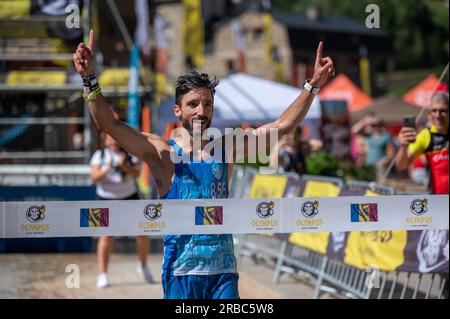 Canillo, Andorra. 8. Juli 2023. Adria Puig Martinez Sieger in der Kategorie Frauen beim Olympus Race Hindernisrennen 2023 in Andorra. Kani Stockfoto