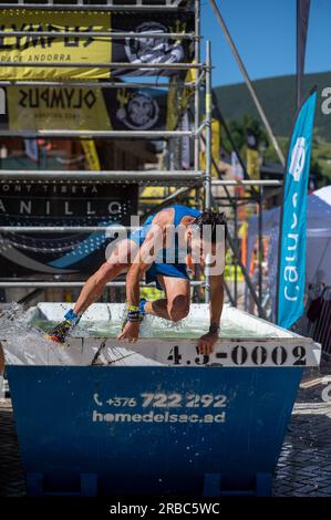 Canillo, Andorra. 8. Juli 2023. Adria Puig Martinez Sieger in der Kategorie Frauen beim Olympus Race Hindernisrennen 2023 in Andorra. Kani Stockfoto